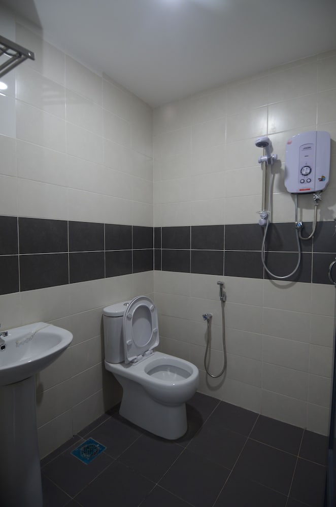 Фото Kuok Pin Hotel