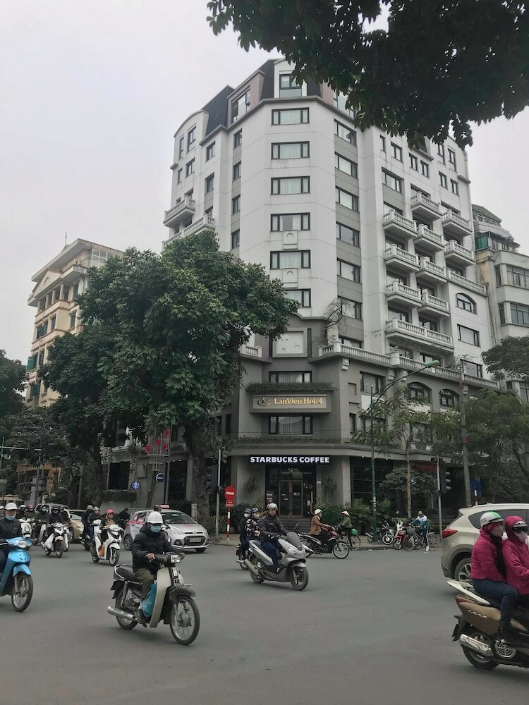 Фото A Green Home