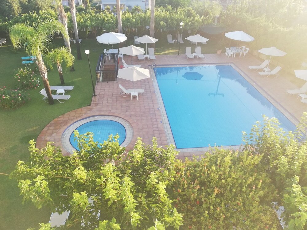 Фото Kalithea Apartments