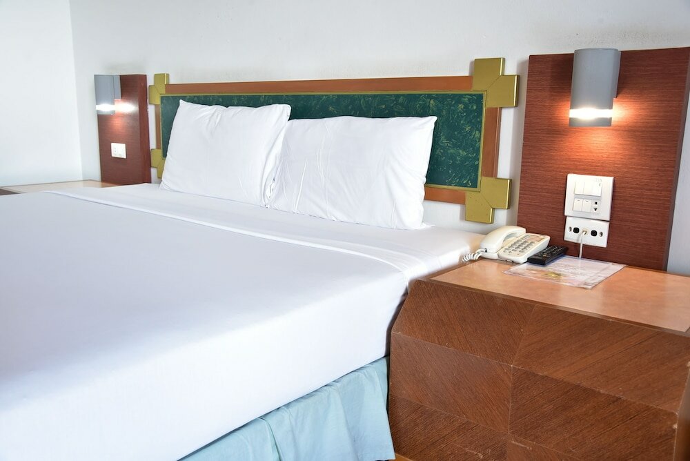 Фото BP Samila Beach Hotel & Resort