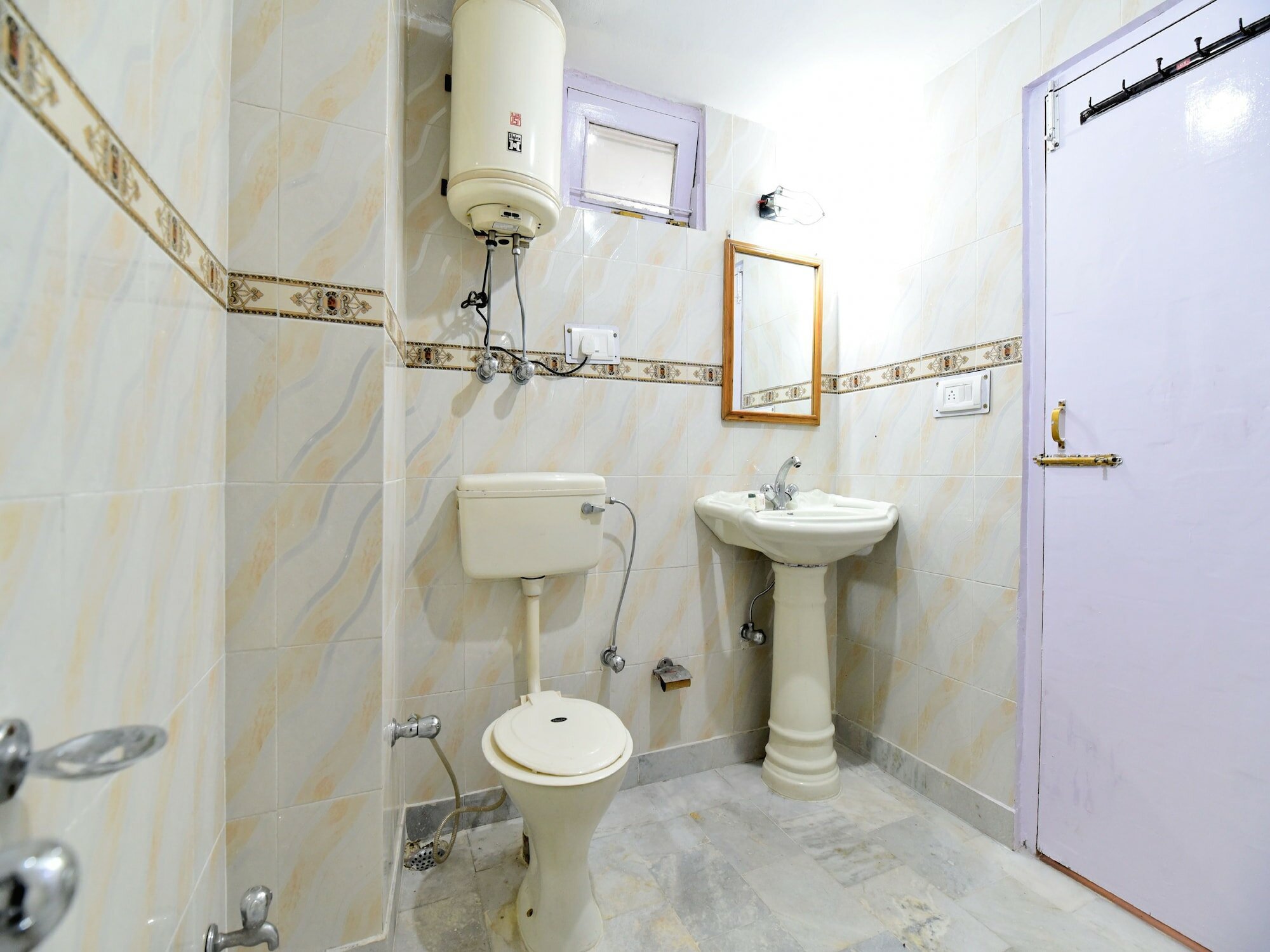 Фото Oyo 12506 Zara Resorts and Hotels