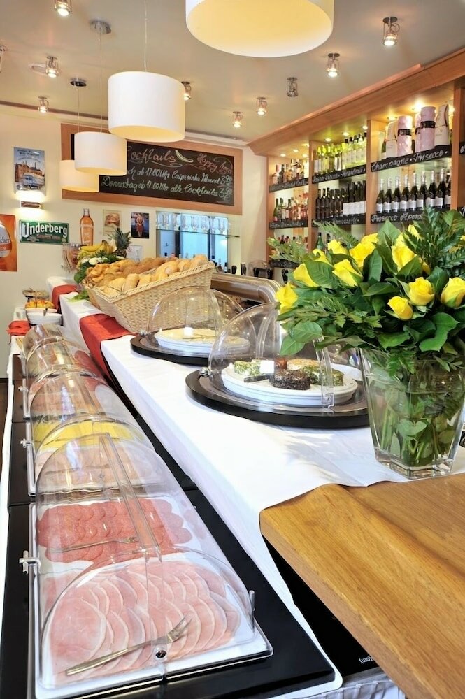 Фото Stadthotel Langenfeld