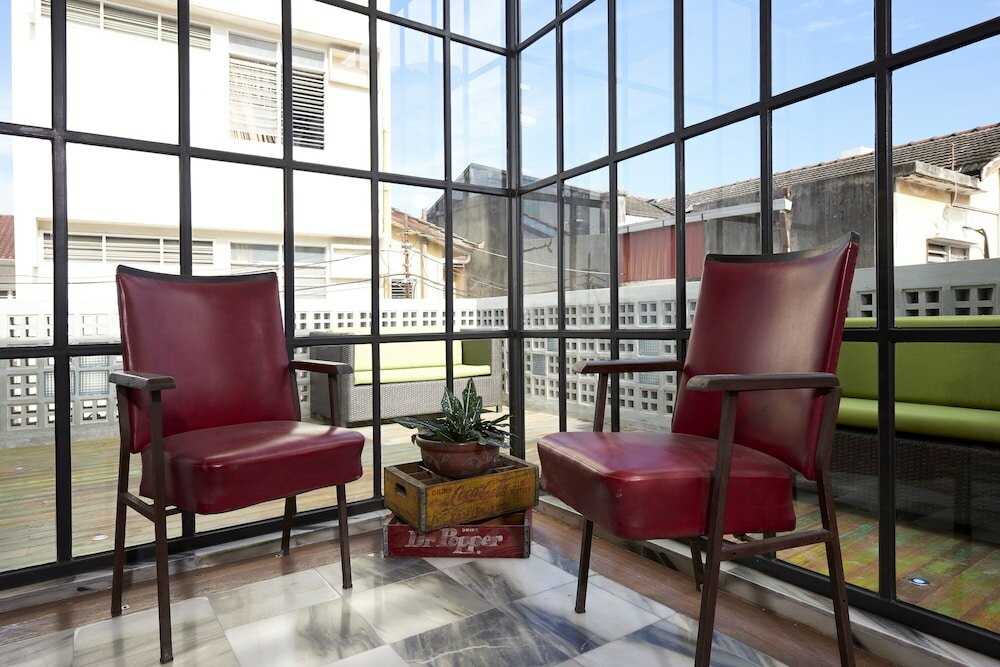 Фото Macalister Terraces Hotel