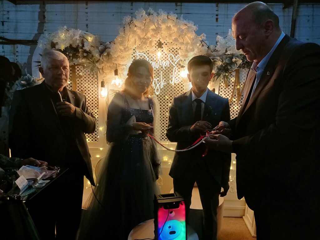 Alcoholic beverages Erim Buffet, Bigadic, photo