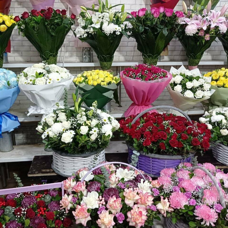 Floristeria Gulmarket Flowers On Tezikovka, , foto