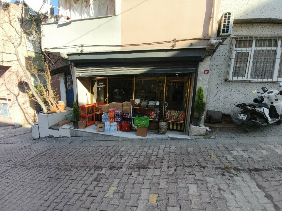 Grocery Yasin Market, Istanbul, photo