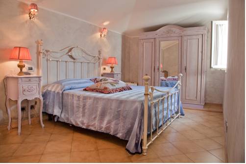 Фото Hotel La Petite Maison