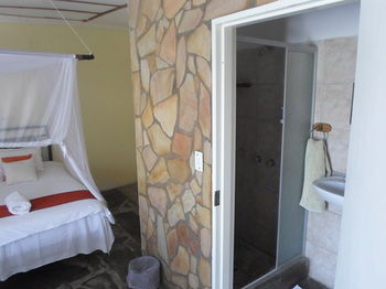 Фото Tsumkwe Country Lodge