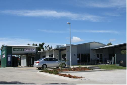 Гостиница Dooleys Springsure Tavern & x26; Motel