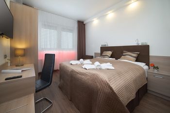 Фото Hotel Aura Design & Garden Pool