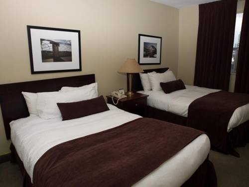 Фото Town Inn Suites