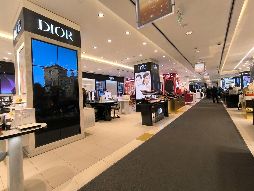 Perfume and cosmetics shop Dolce & Gabbana, Moscow, photo