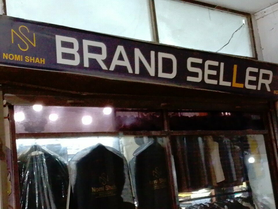 Clothing store Brand Seller, Karachi, photo