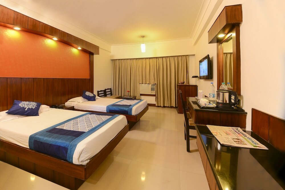 Фото Hotel Atithi
