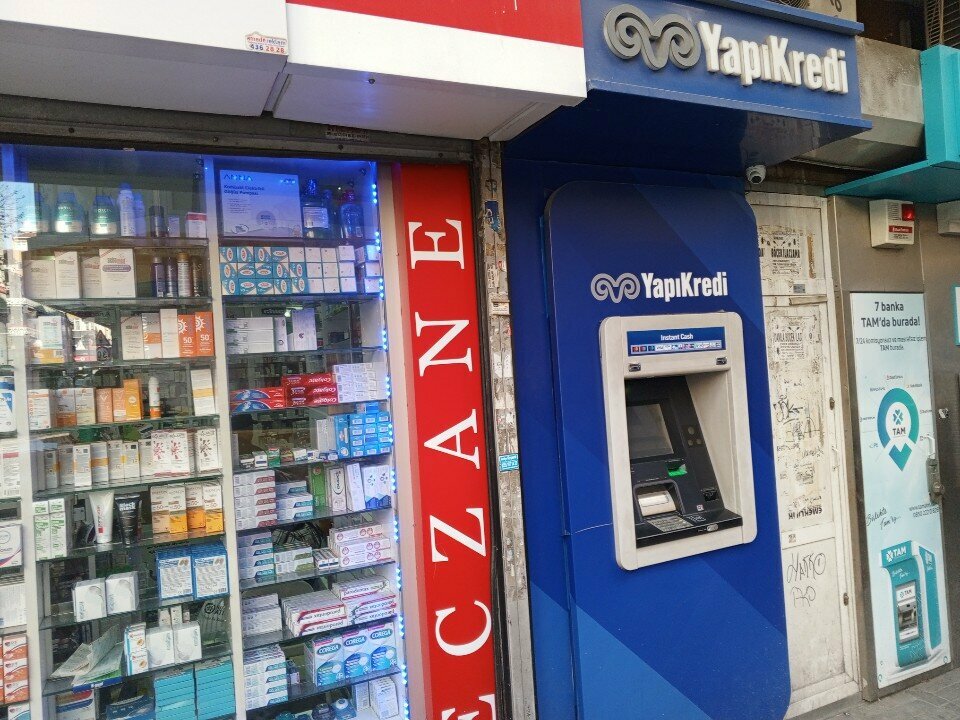 ATM Yapi Kredi, Istanbul, photo