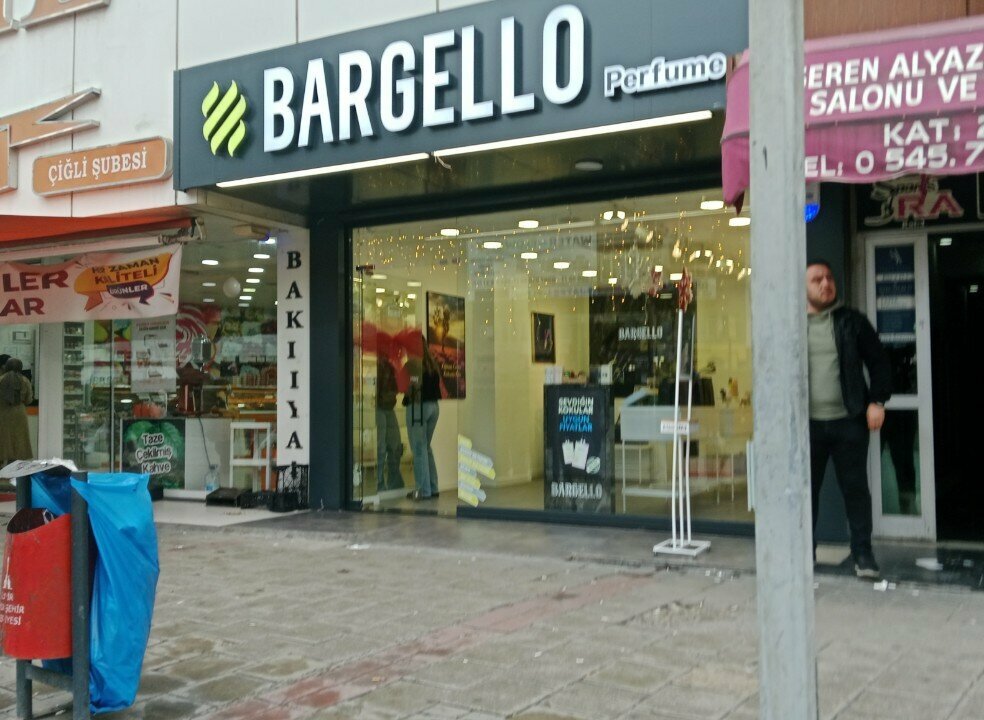 Perfume and cosmetics shop Bargello, Izmir, photo