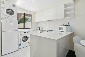 Гостиница Manuka Park Serviced Apartments
