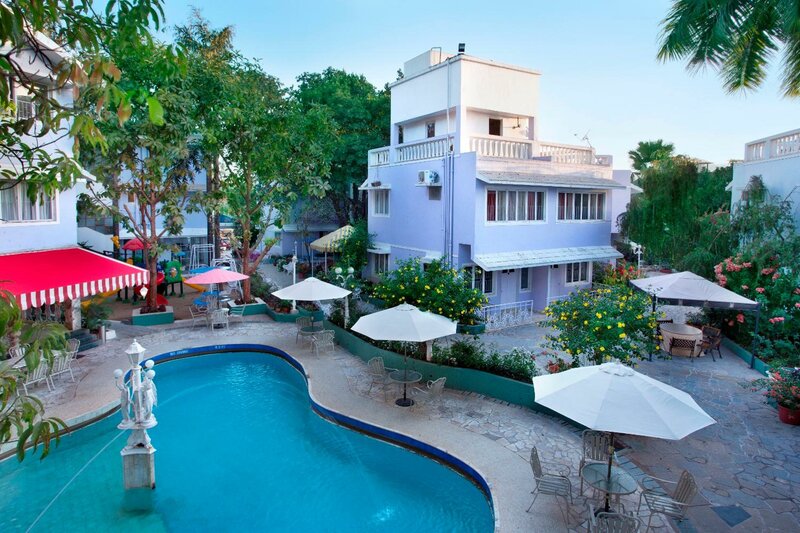 Гостиница Avion Holiday Resort в Лонавала