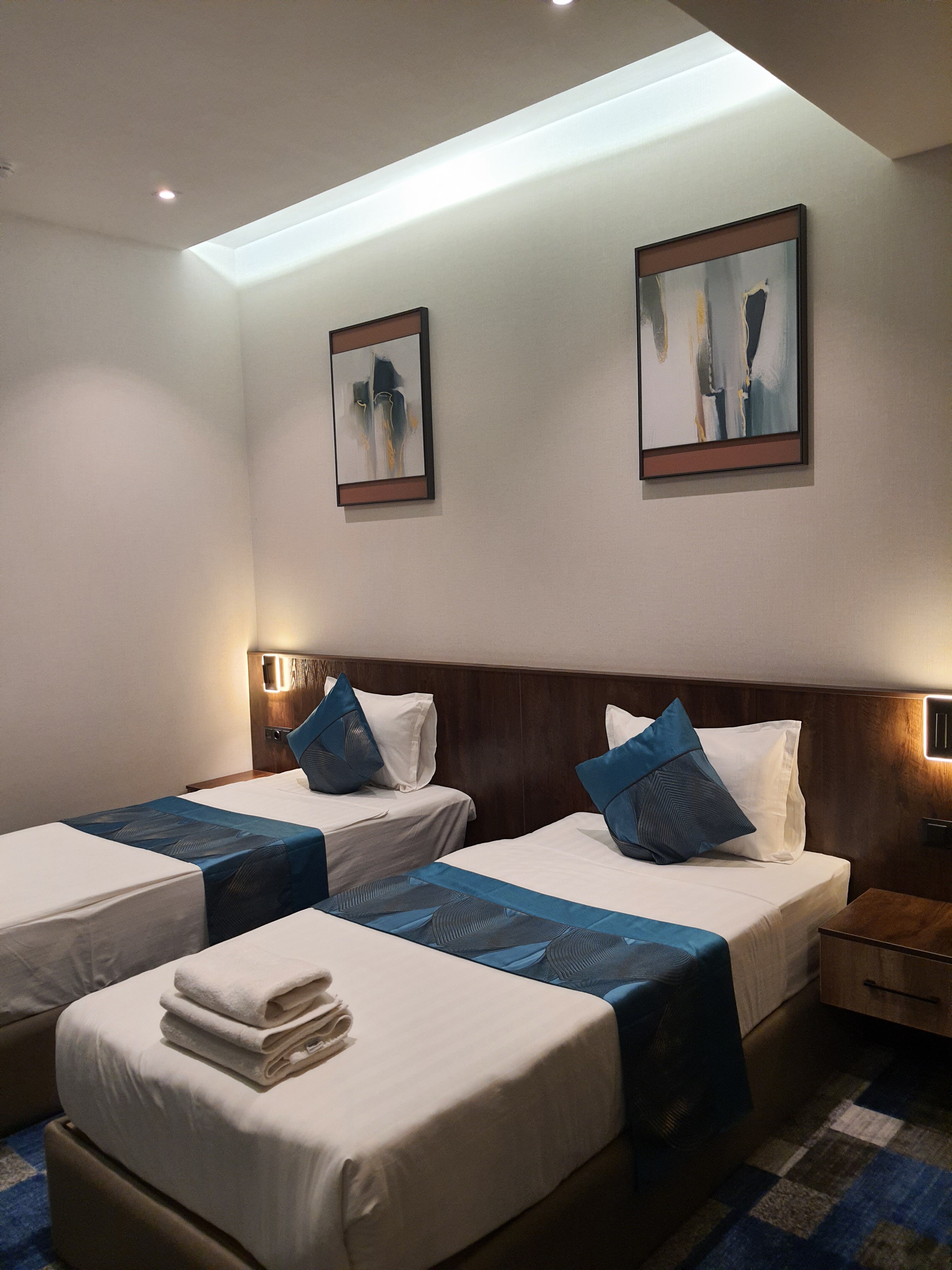 Фото Harris Hotel