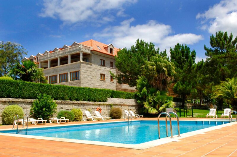 Гостиница Hotel Abeiras