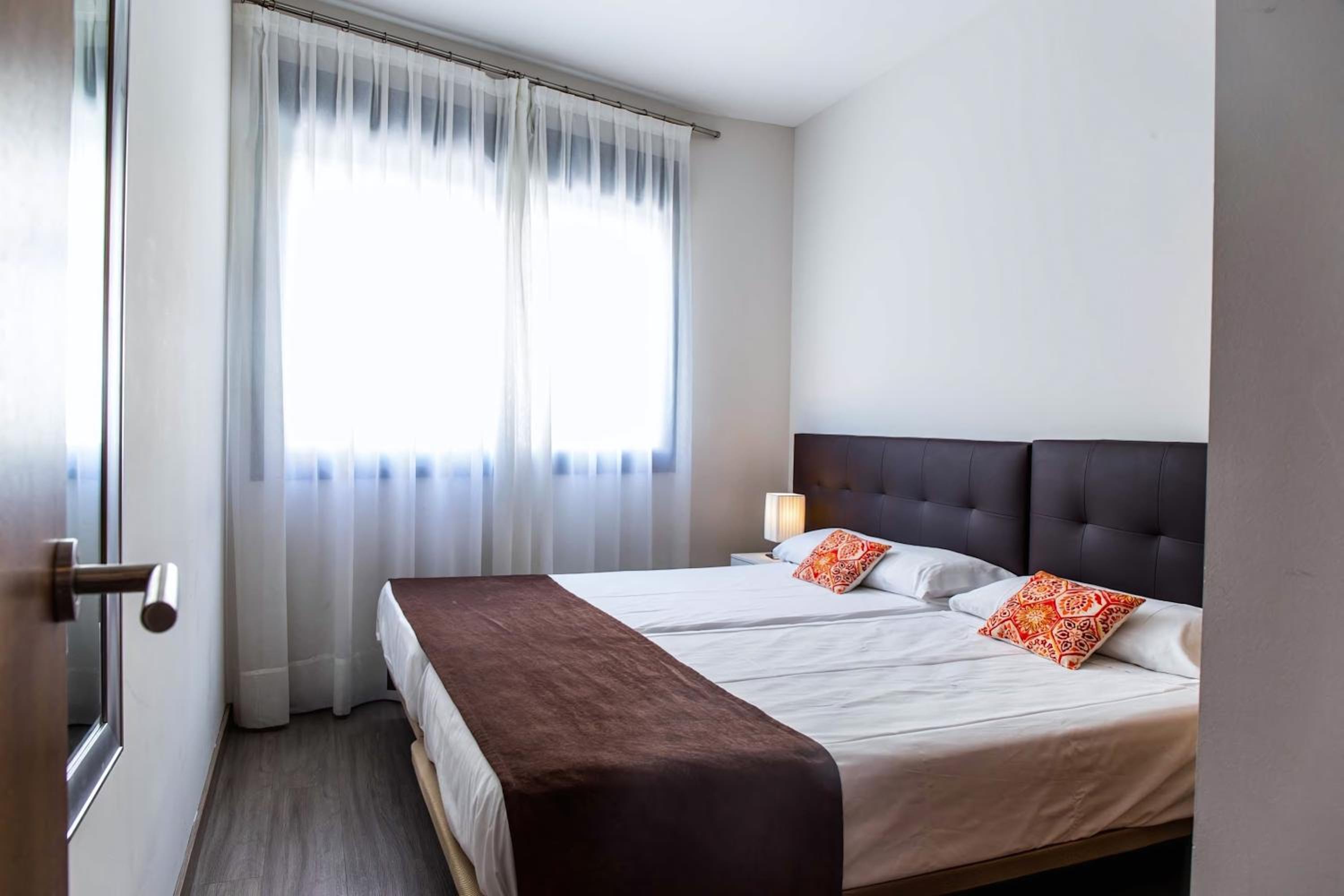 Фото Dimona Suites