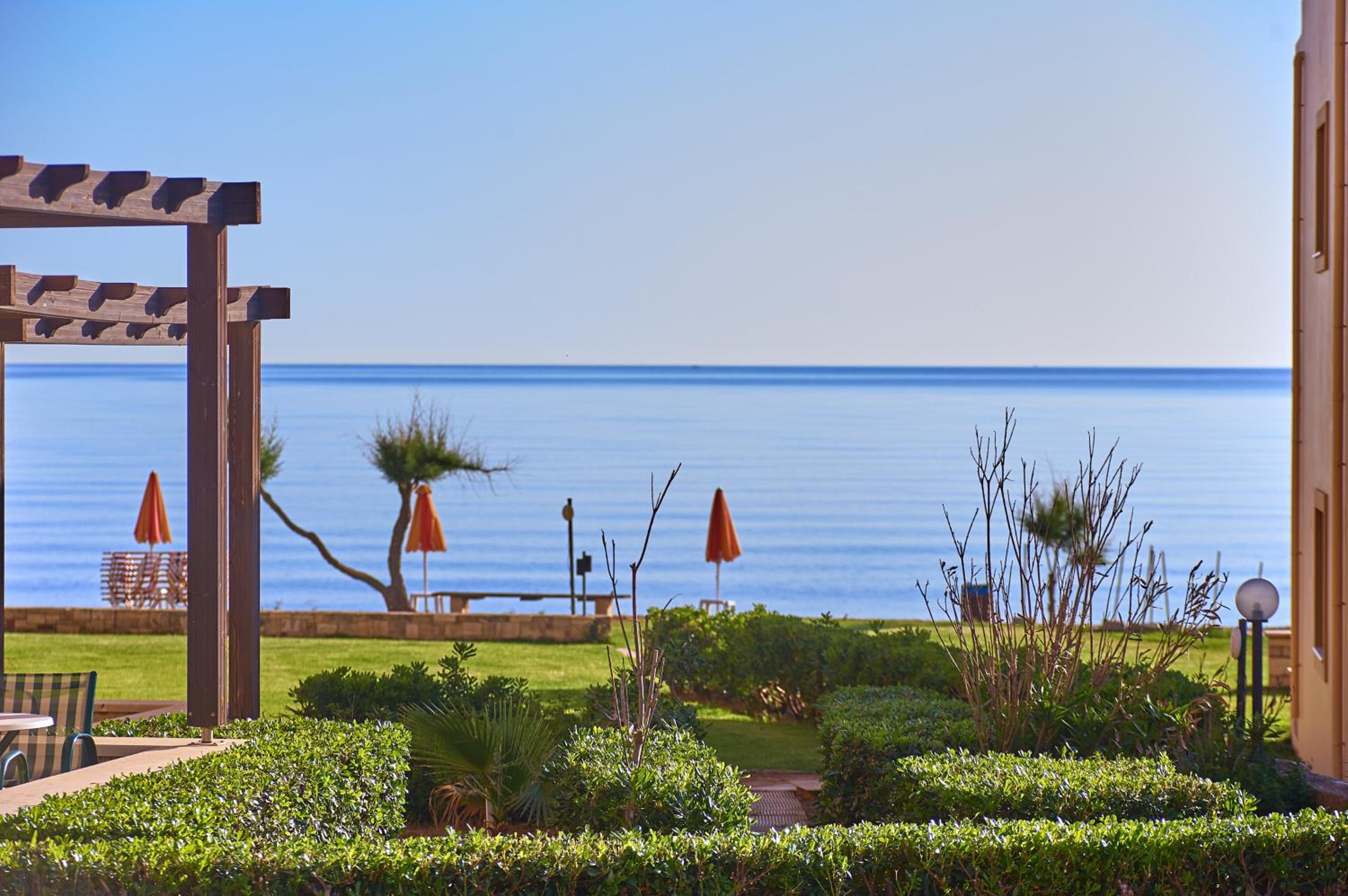 Фото Silver Beach Hotel