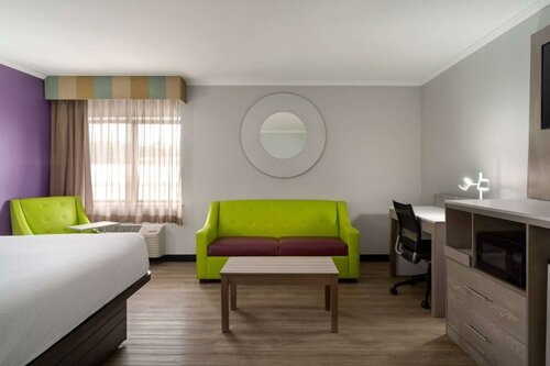 Гостиница La Quinta Inn by Wyndham Birmingham - Inverness в Бирмингеме