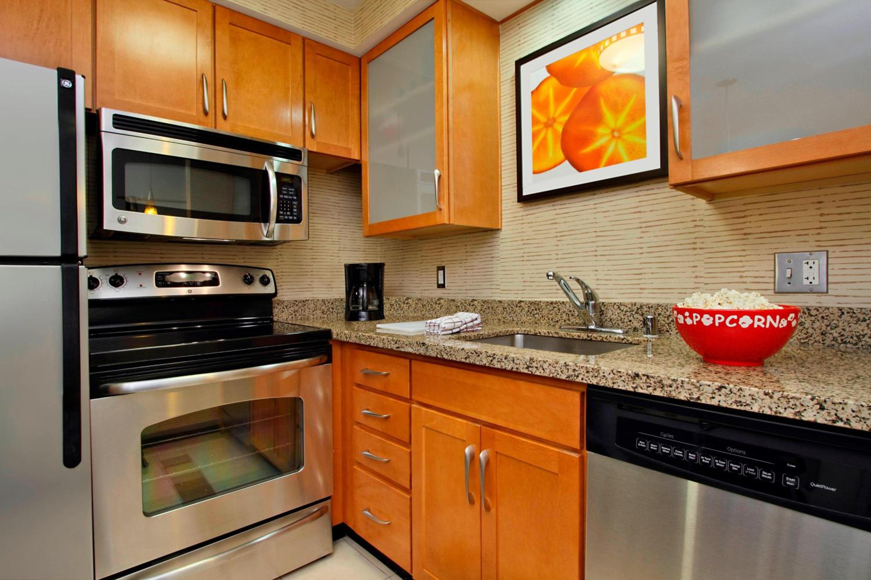 Фото Residence Inn Phoenix Glendale Sports & Entertainment District