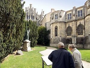 Гостиница Ibis Poitiers Centre