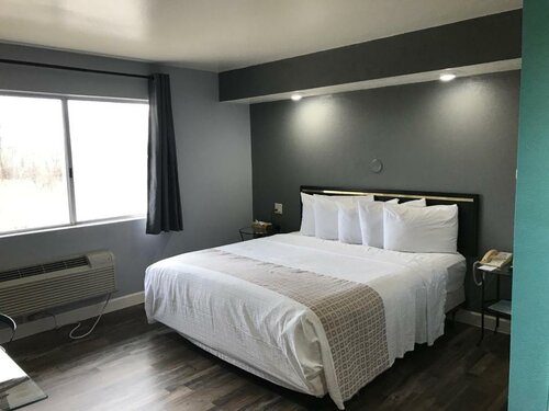Гостиница Americas Best Value Inn Madison
