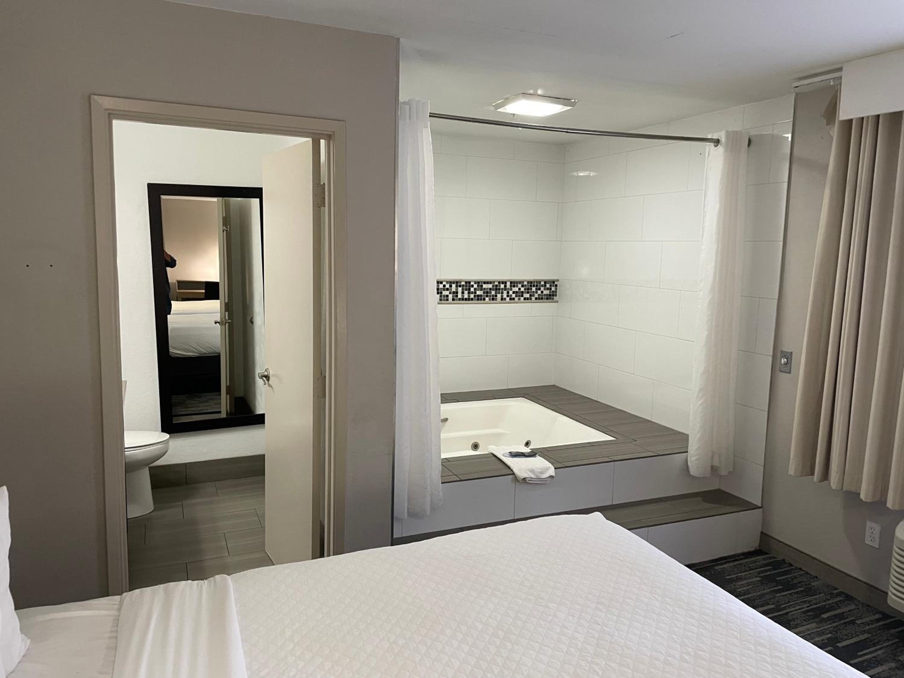 Фото Country Inn & Suites by Radisson, Bakersfield, Ca