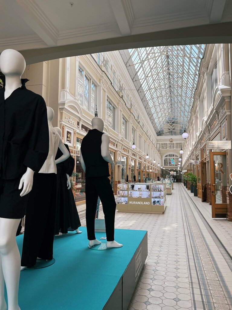 Ticarət mərkəzi Passage, Sankt‑Peterburq, foto