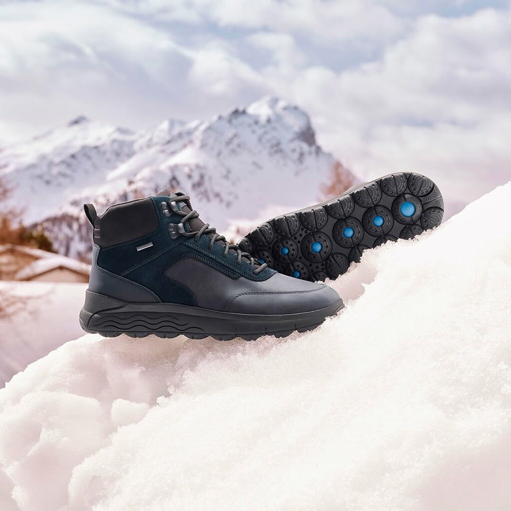 Shoe store Geox, Tashkent, photo