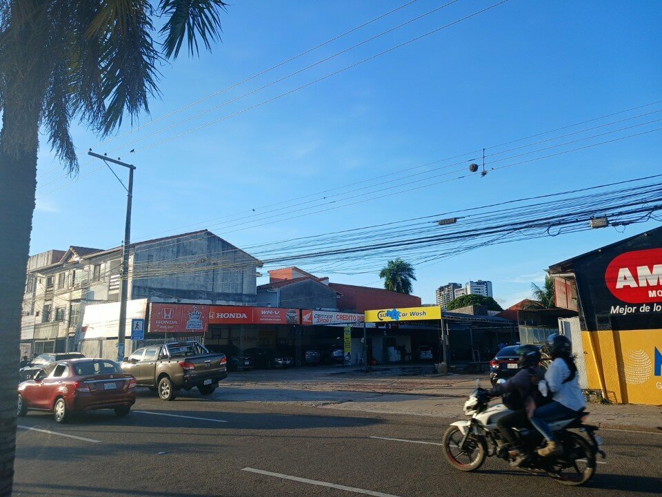 Car wash Super Car Wash, Santa Cruz de la Sierra, photo