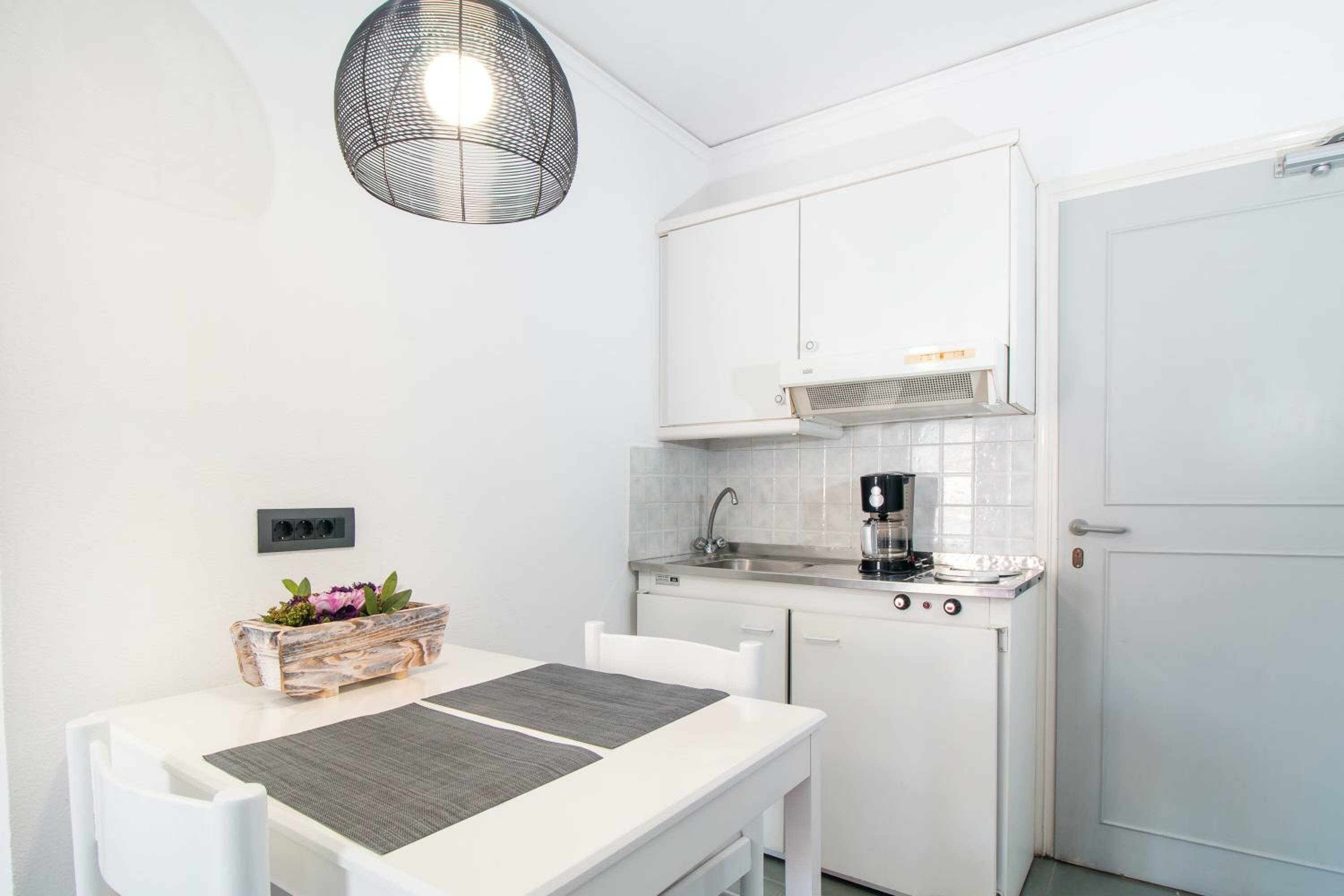 Фото Kahlua Hotel Apartments