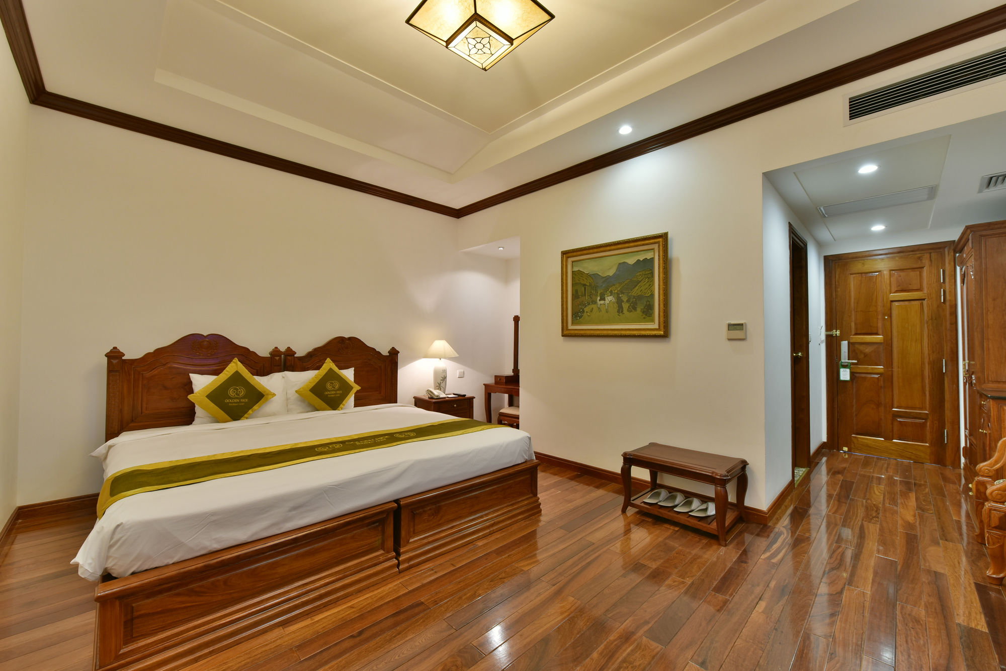 Фото Golden Rice Hotel