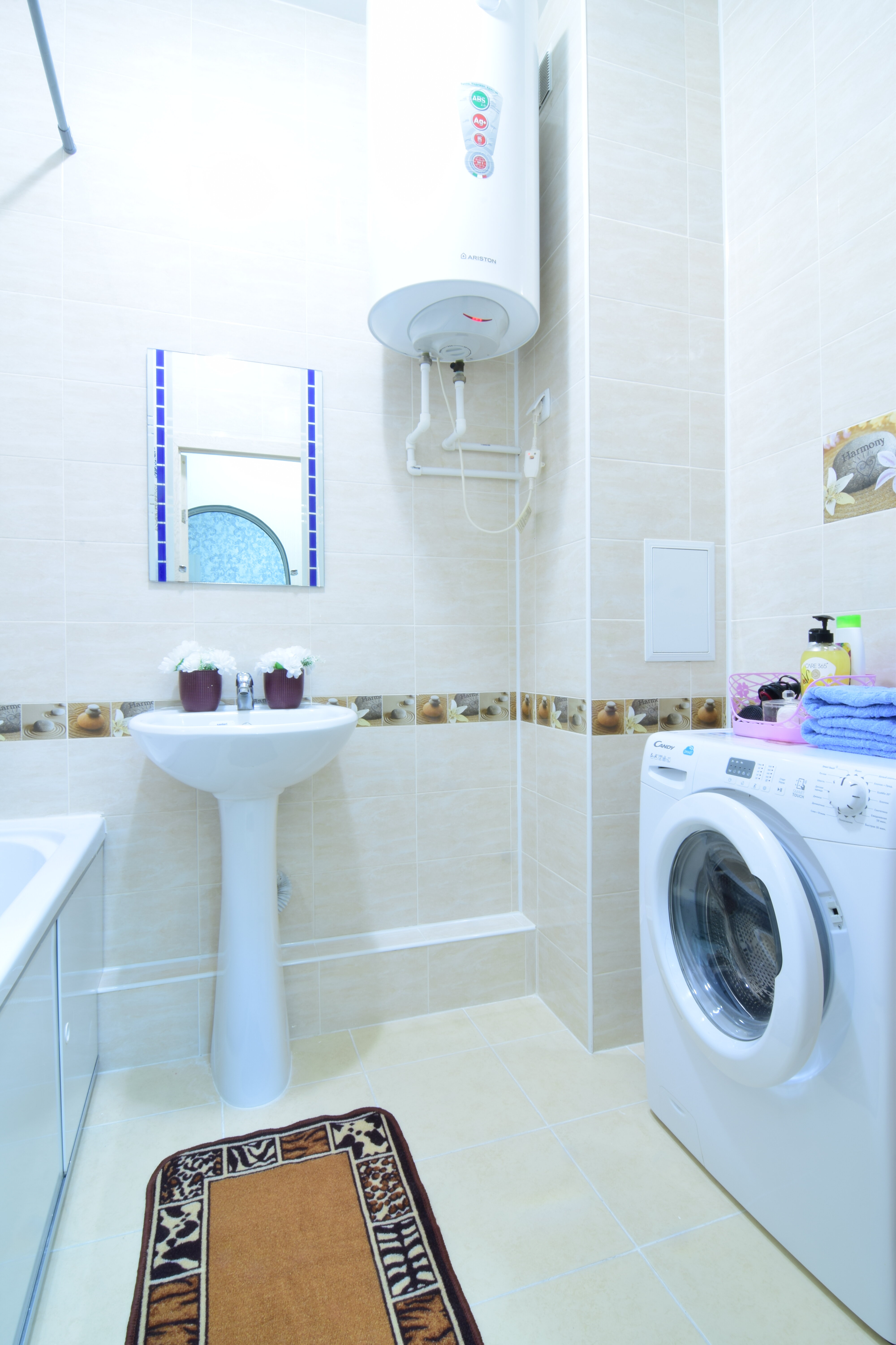 Фото Апартаменты на Есенина 2 от Lion Apartments