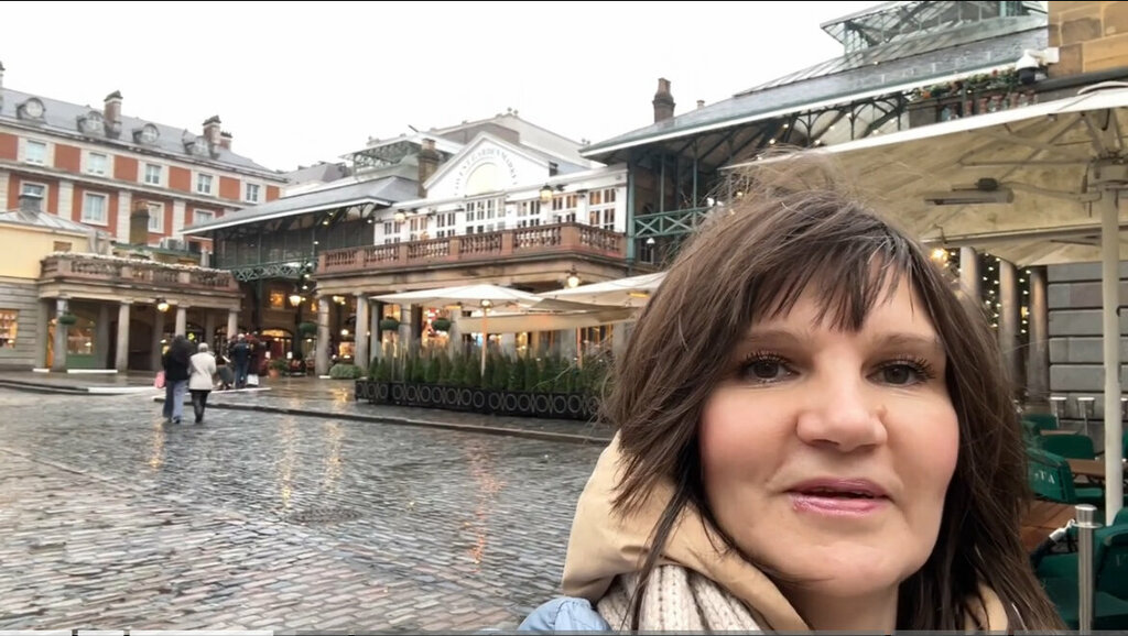 Shopping mall Covent Garden, London, photo