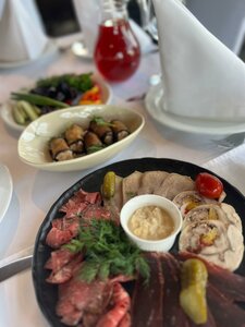 Dirizhable (Oktyabrskiy Avenue, 366), restaurant