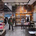 Gold Apple (Samal-2 shaǵyn aýdany, 111), perfume and cosmetics shop