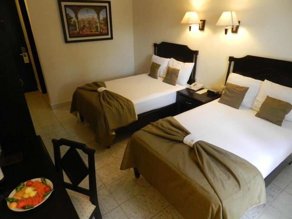 Фото Hotel Victoria Merida