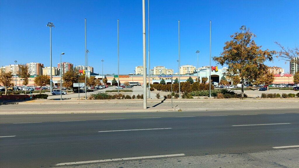 Clothing store Sport in Street, Konya, photo