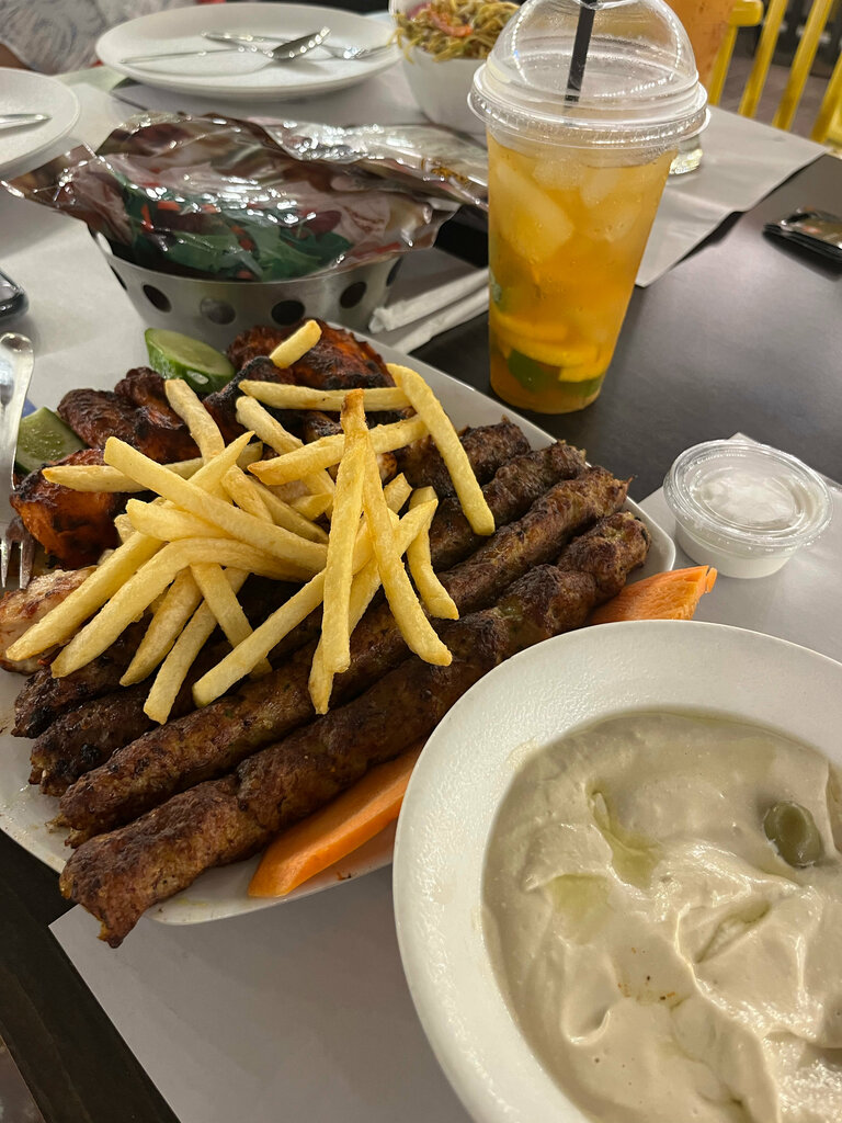 Cafe Labbaik Restaurant & Cafe, Dubai, photo