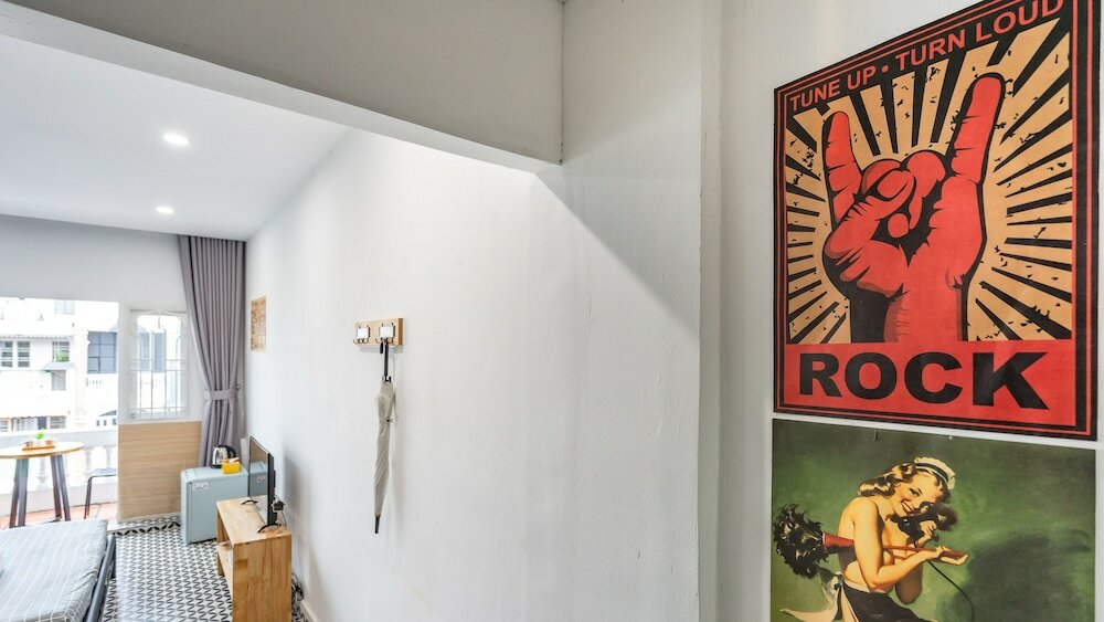 Фото Holo Fairy House Saigon Homestay - Adult Only