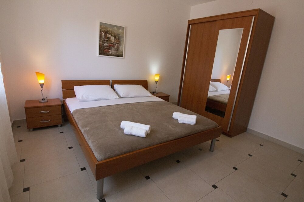 Фото Studios & Rooms Fiesta