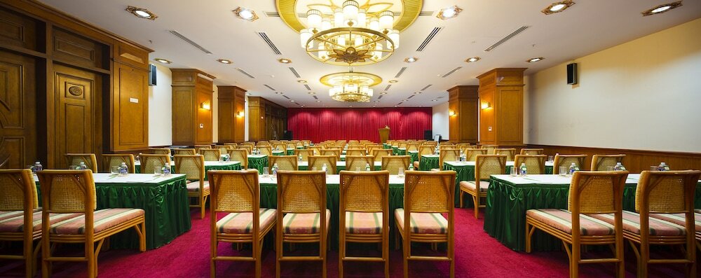 Фото Green World