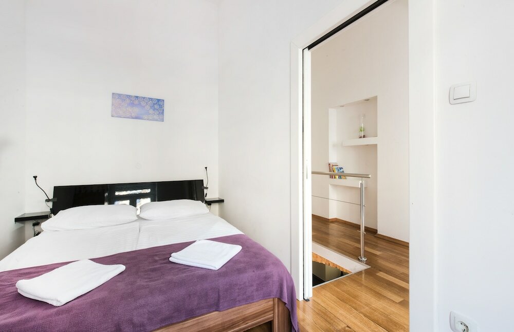 Фото Tia Apartments and Rooms