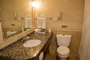 Гостиница Luoyang Peony Hotel