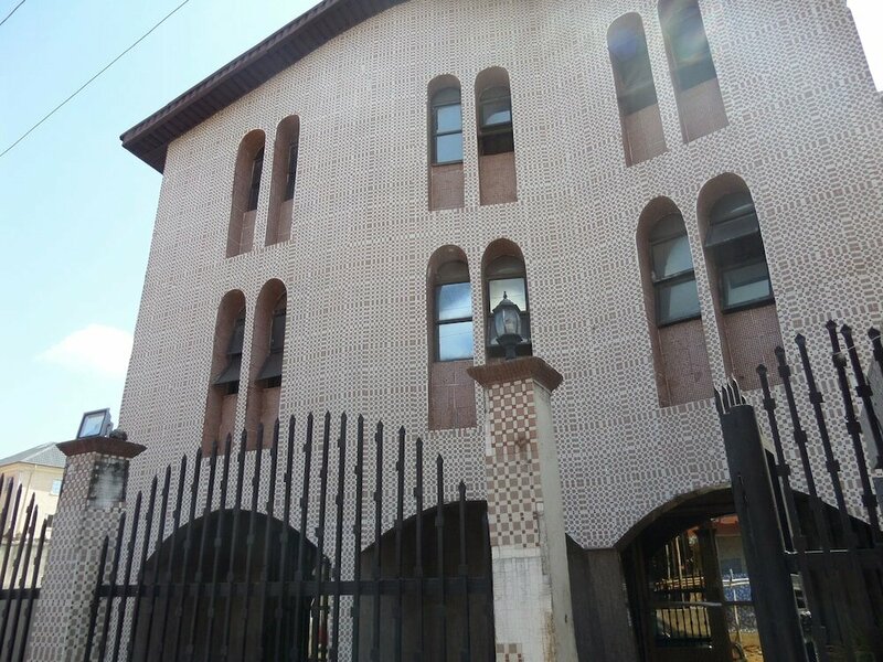 Гостиница Peaceland Hotel Somulu в Лагосе