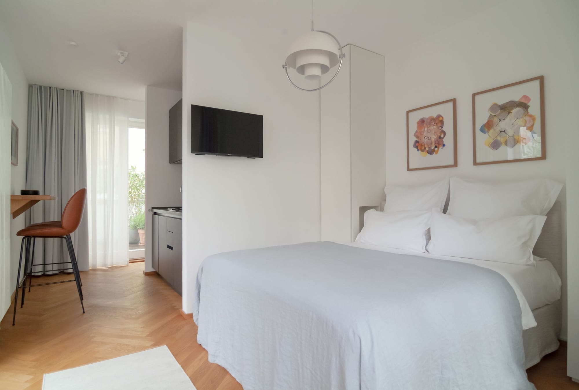 Фото August The Boardinghouse